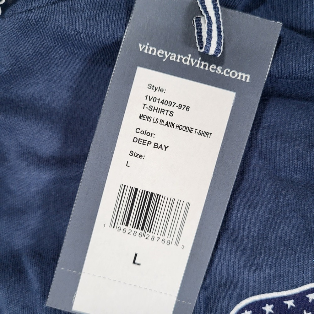 Vineyard Vines Long Sleeve Hoodie T-Shirt Mens Large Navy Flag Patriotic Whale - Picture 3 of 9